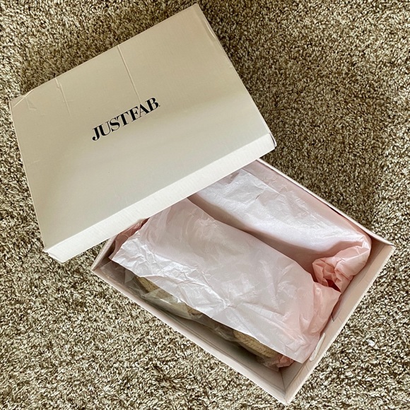 Platform Heeled Sandal - Picture 4 of 4